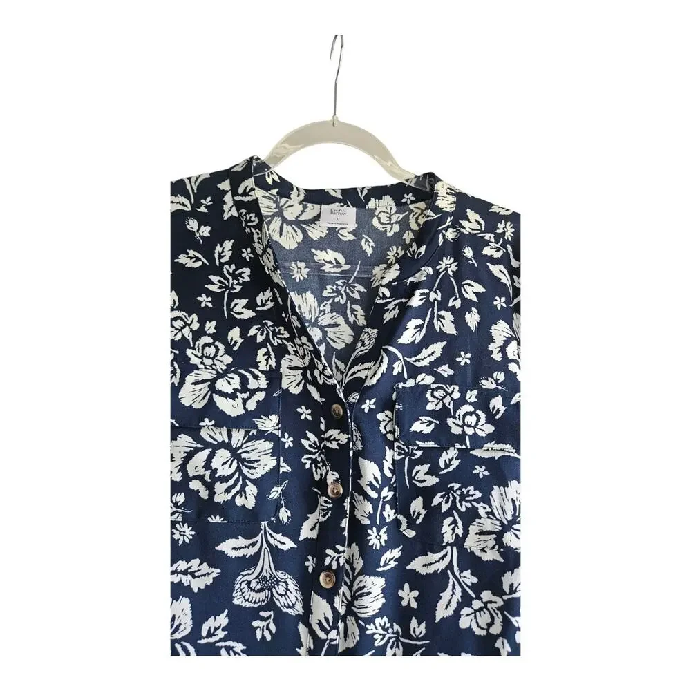Croft & Barrow Womens L Blouse Top Floral Flap Pockets Button-Up Split Neck